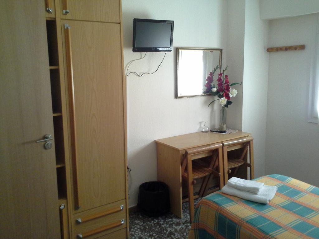 Pension Lacasta Zaragoza Bagian luar foto