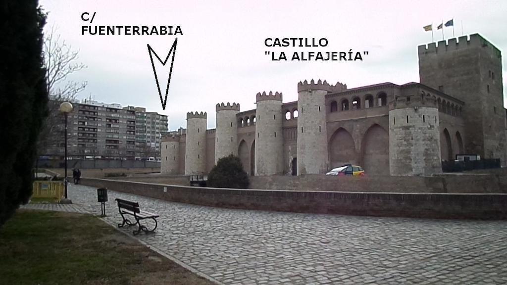 Pension Lacasta Zaragoza Bagian luar foto
