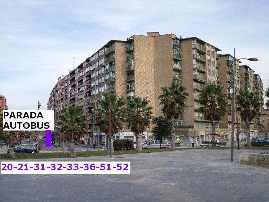 Pension Lacasta Zaragoza Bagian luar foto
